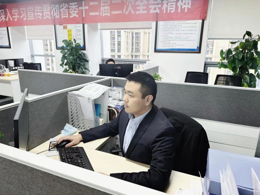 1.集团公司成都片区联合团支部书记 贾忠瀚.jpg