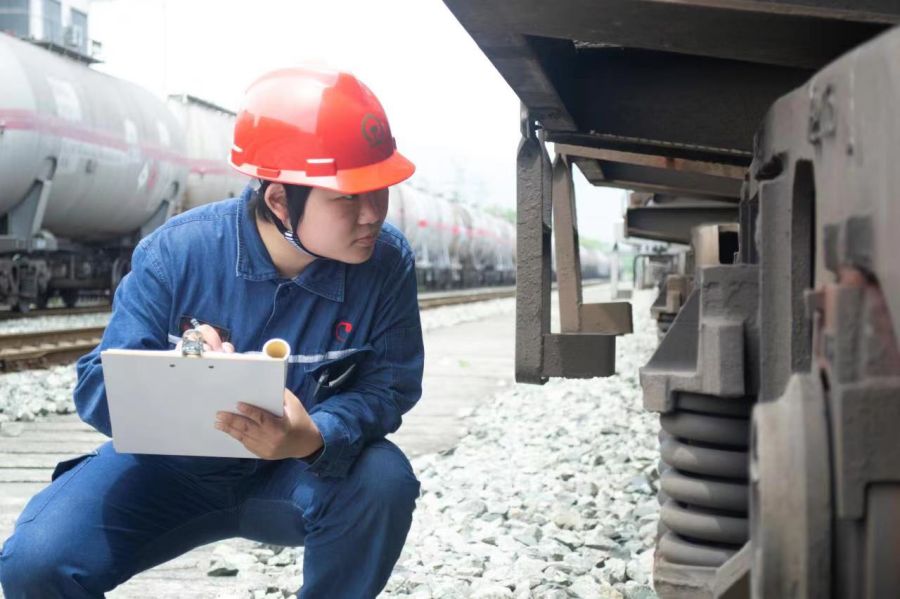 7.地方铁路公司运管部团员 董虹佑.jpg