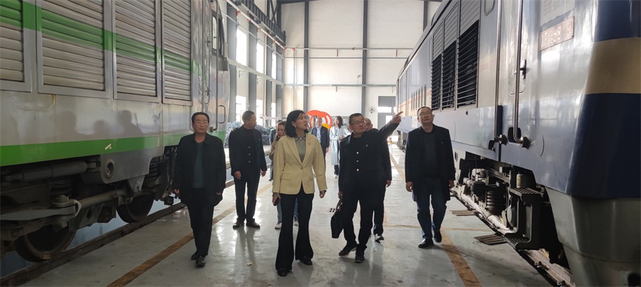 1679021270147962.jpg 参观检修车间.jpg