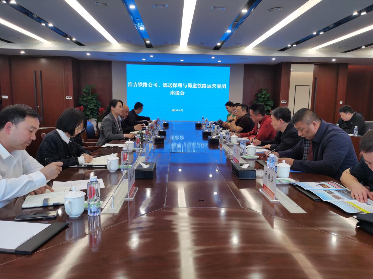 1681643820526977.jpg 03.jpg