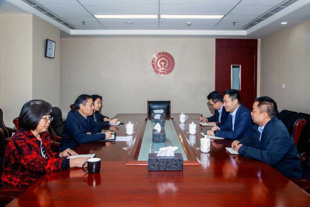 1702516321525253.jpg 办公室.jpg