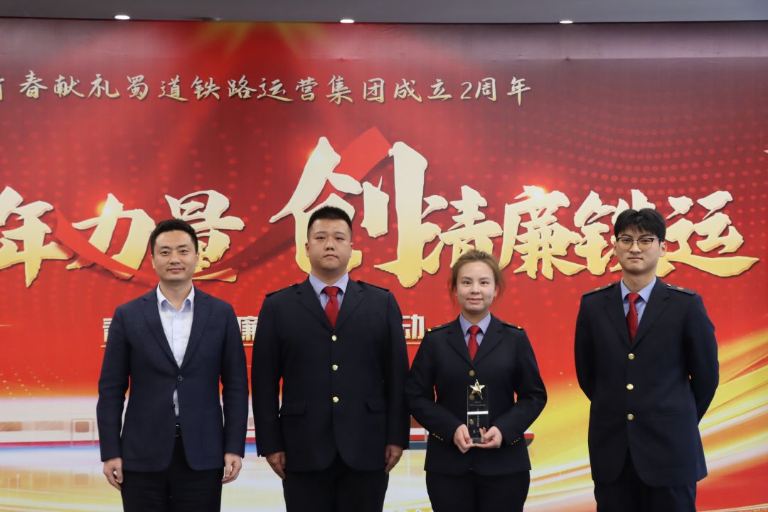 1704355905435578.jpg 4.jpg