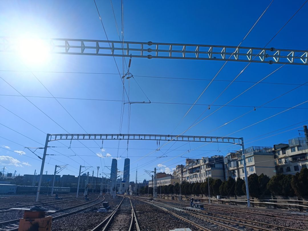 1705891091613994.jpg 1月2日整体弹性缓冲式道口板现场照片2.jpg