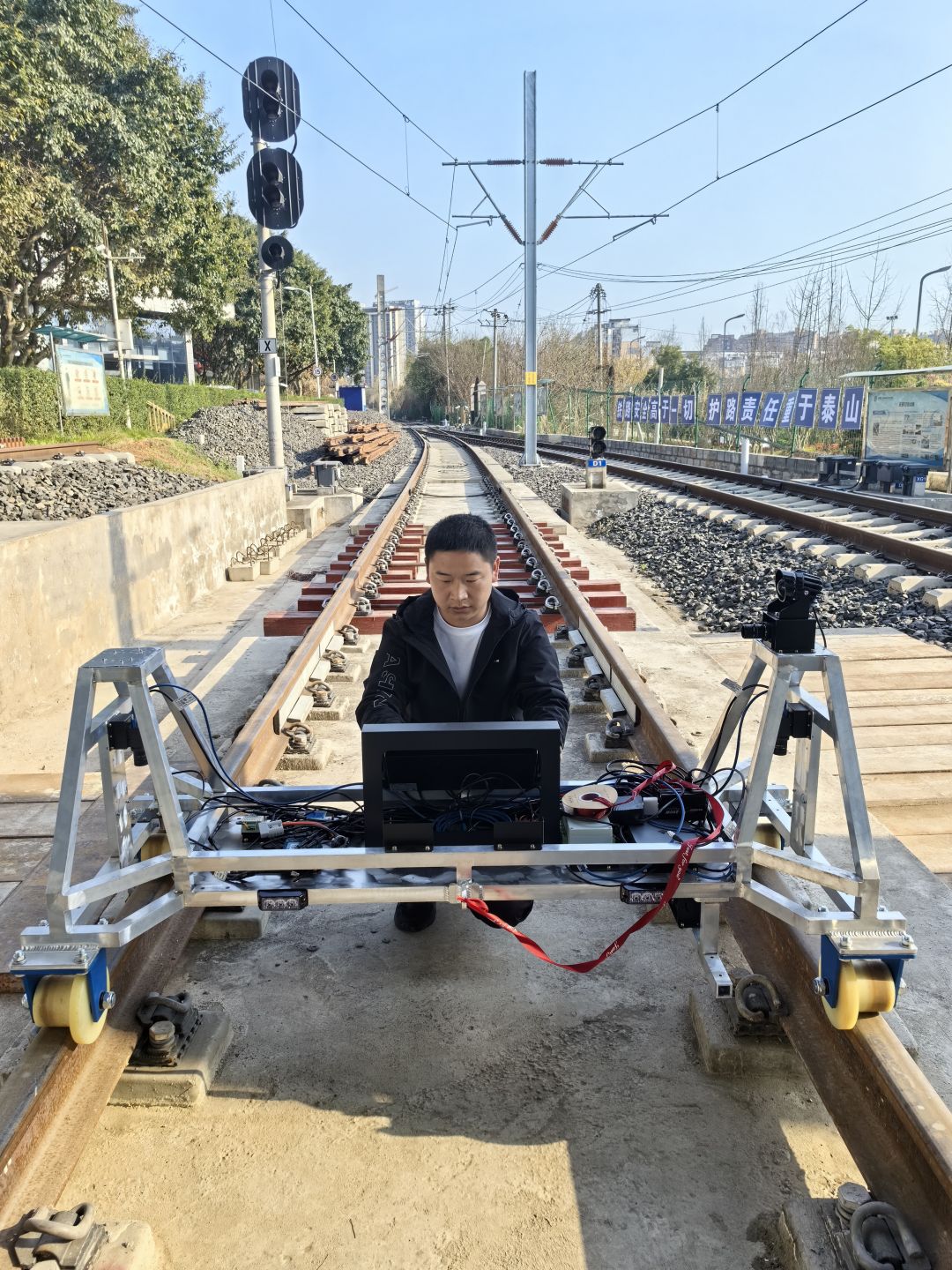 1711333058876850.jpg 风采展示 (4).jpg