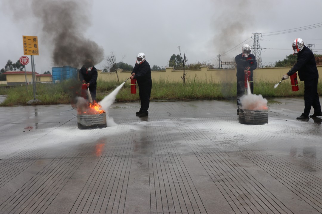 消防演练3，.jpg