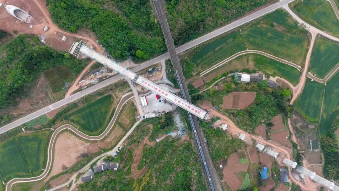 图片来源：成达万高速铁路有限责任公司.jpg