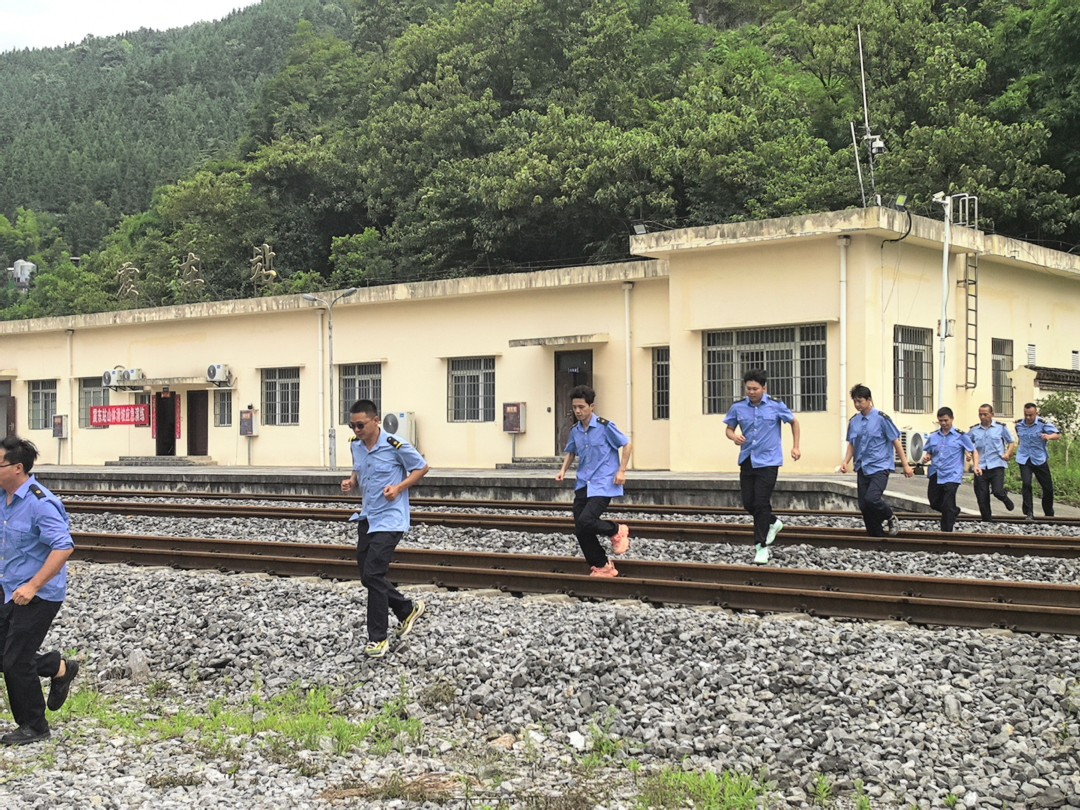 1758245954233379.jpg 微信图片_20250725134320.jpg