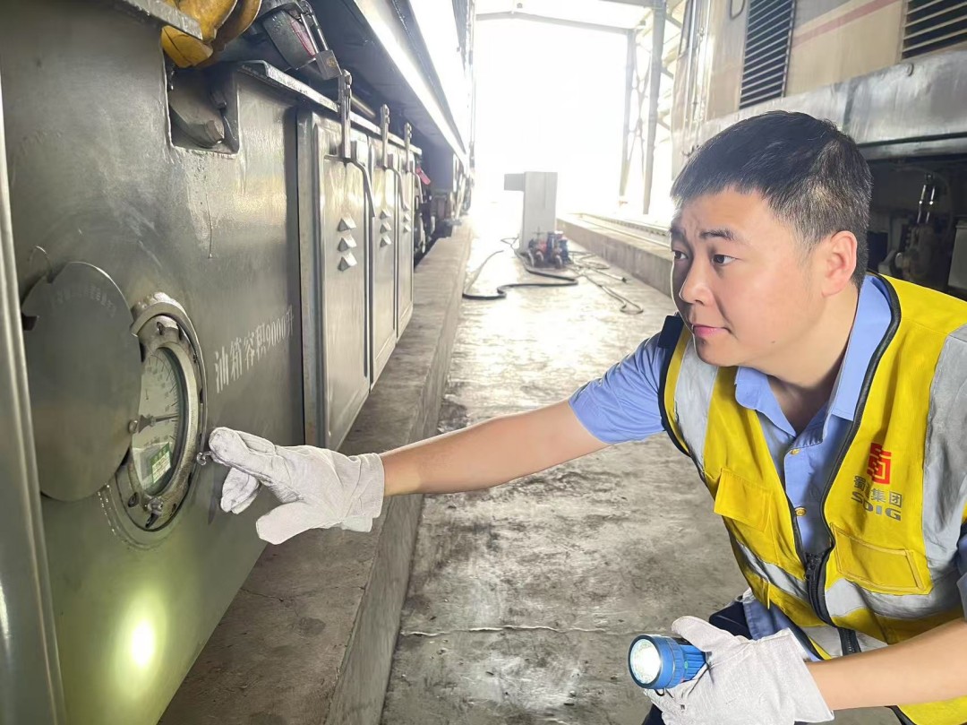 1763718818914352.jpg 4.川西 魏佳乐.jpg