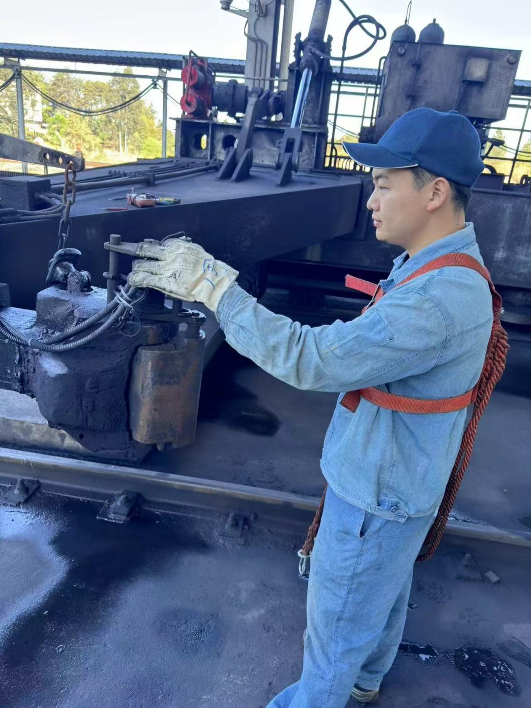 1763718828982553.jpg 5.川西 周长林.jpg