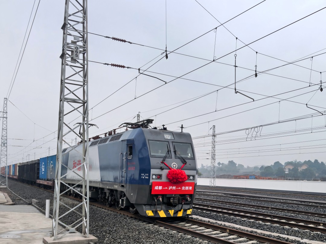 1766715102519531.jpg 微信图片_20251225113847_12492_8.jpg